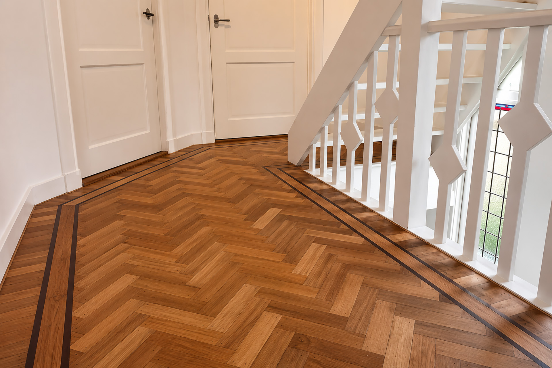 Houten vloer na professionele renovatie